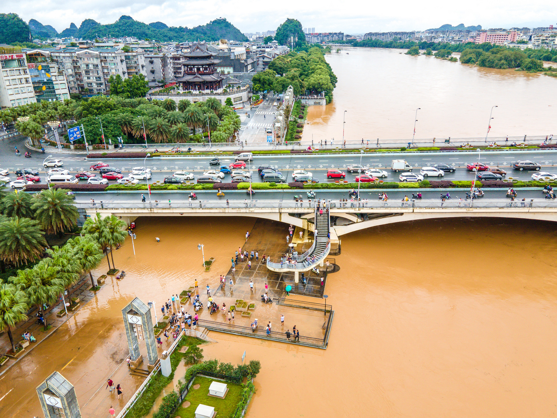 摄图网_501628505_banner_夏季南方暴雨洪涝灾害桂林漓江解放桥洪峰（企业商用）.jpg